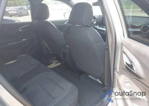 2024 Chevrolet Trax Fwd 1Rs z USA, uszkodzony, nr VIN KL77LGE25RC246155